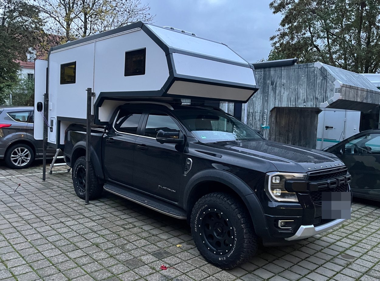 Ford Ranger 372: Absetzkabine mit Alkoven von Casamaki, Ansicht 1 von 3
