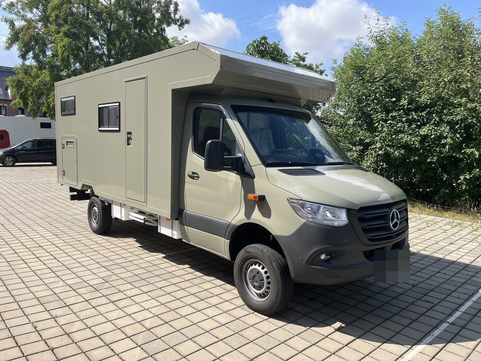 Mercedes Sprinter 362: Festaufbau mit Alkoven von Casamaki, Ansicht 1 von 4