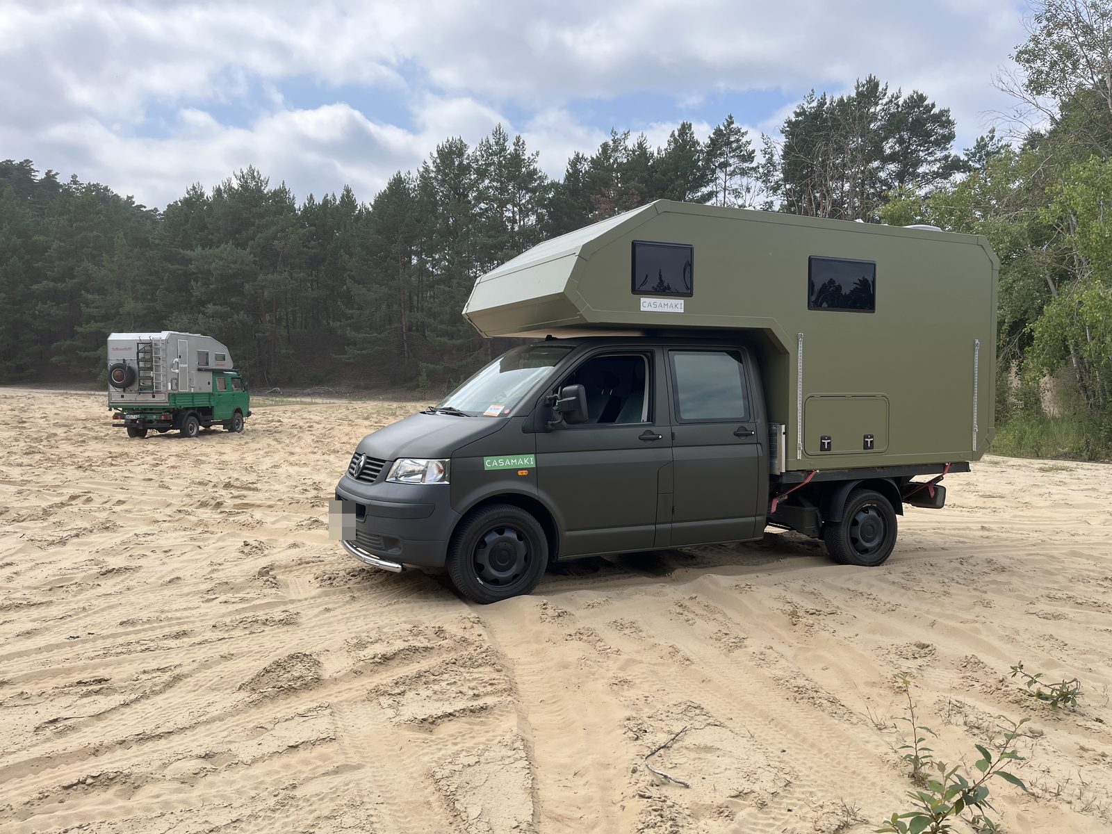 VW T5 Doppelkabine 365: Absetzkabine mit Alkoven von Casamaki, Ansicht 3 von 4
